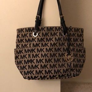 Michael Kors purse